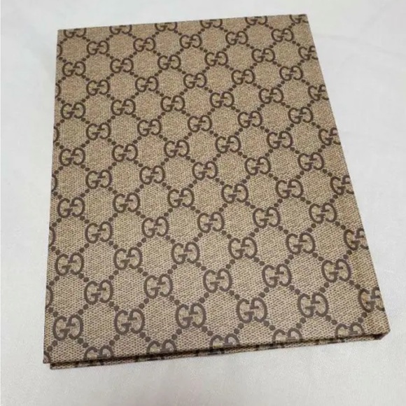 New! Gucci 2017 Japan Exclusive Night Courrier Hardcover Notebook - Picture 6 of 11